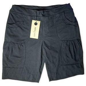 Neon Buddha NWT Sadie Bermuda Black Shorts XLarge